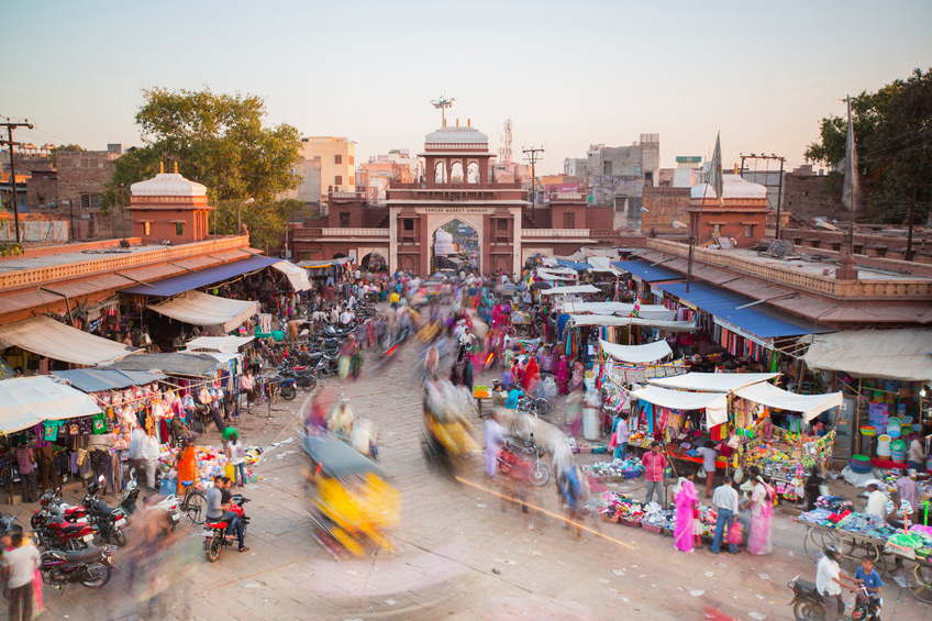 India: Currency changes affecting residents’ daily banking transactions