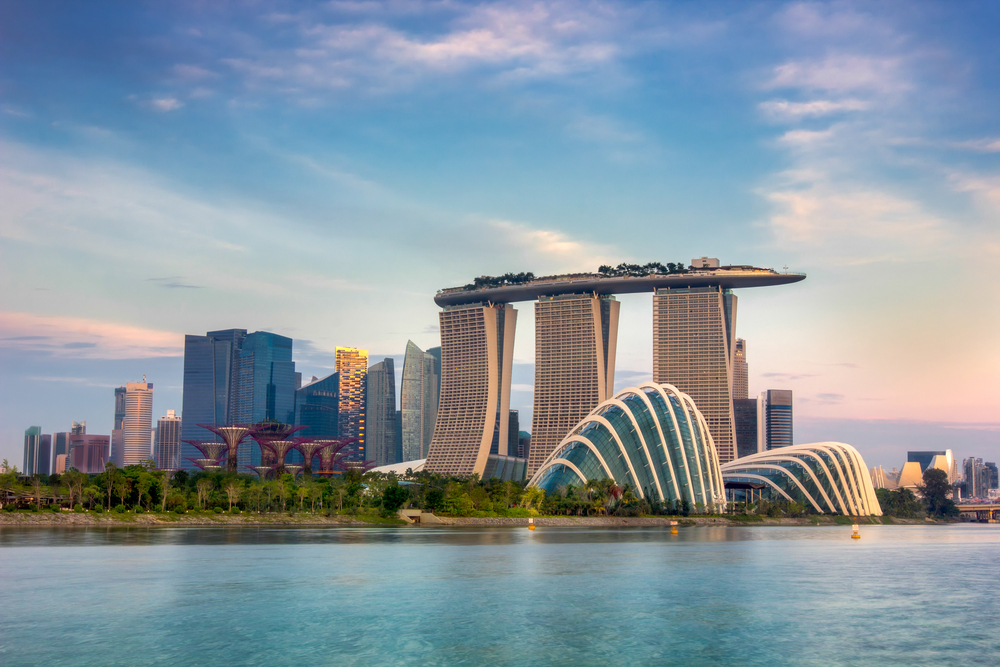 4 Things Overseas Employers Should Know About Singapore Payroll and Tax