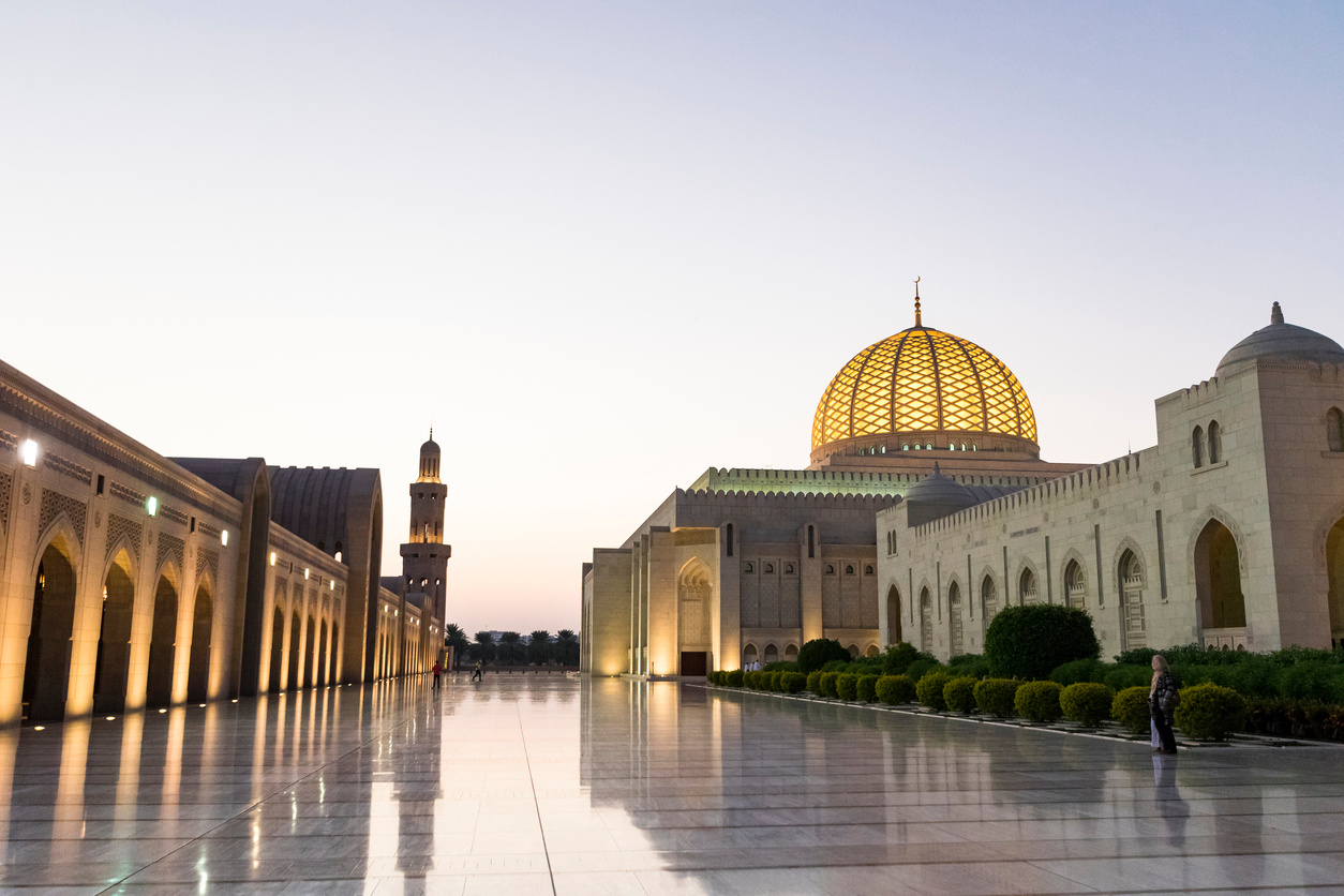 Oman: Labor Market Test to be Required for Oil and Gas Sector Employees