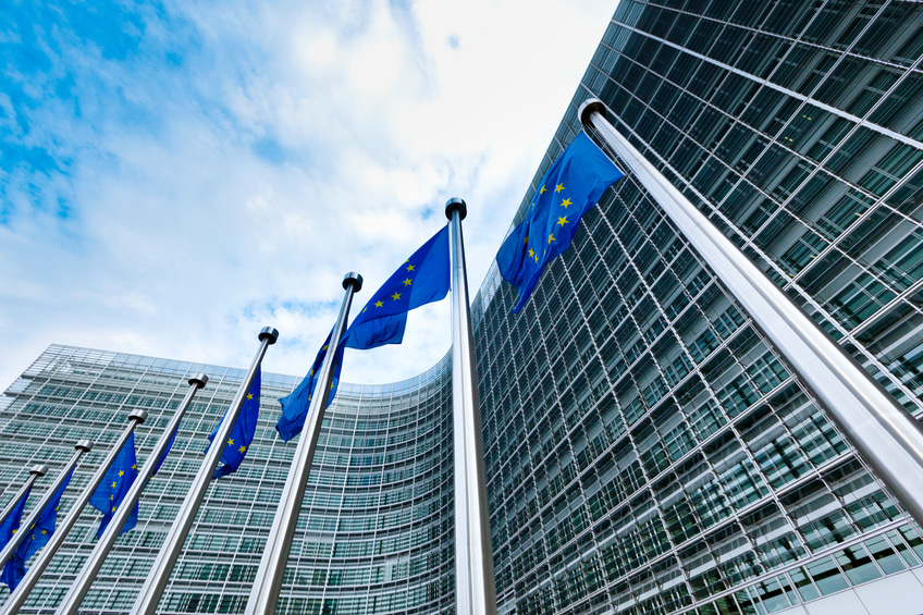 European Union/United States/Canada: Visa-waiver reciprocity deadline nears