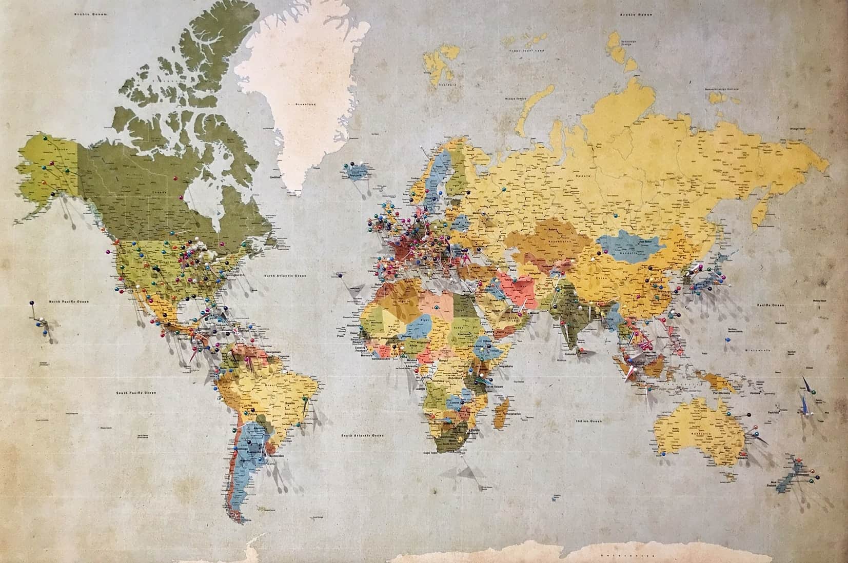How to Continue Paying Your Employees When Closing an Overseas Branch