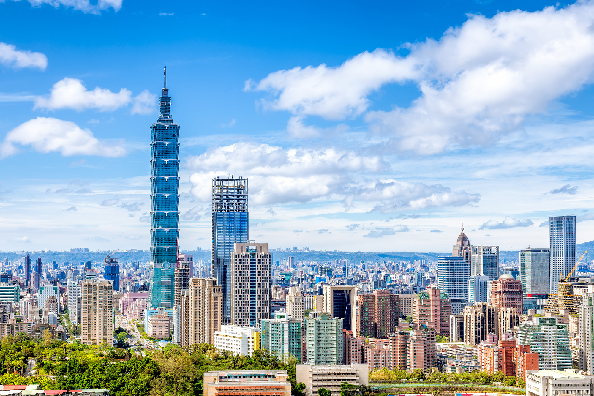TAIWAN – Law easing rules on foreign professionals nears passage