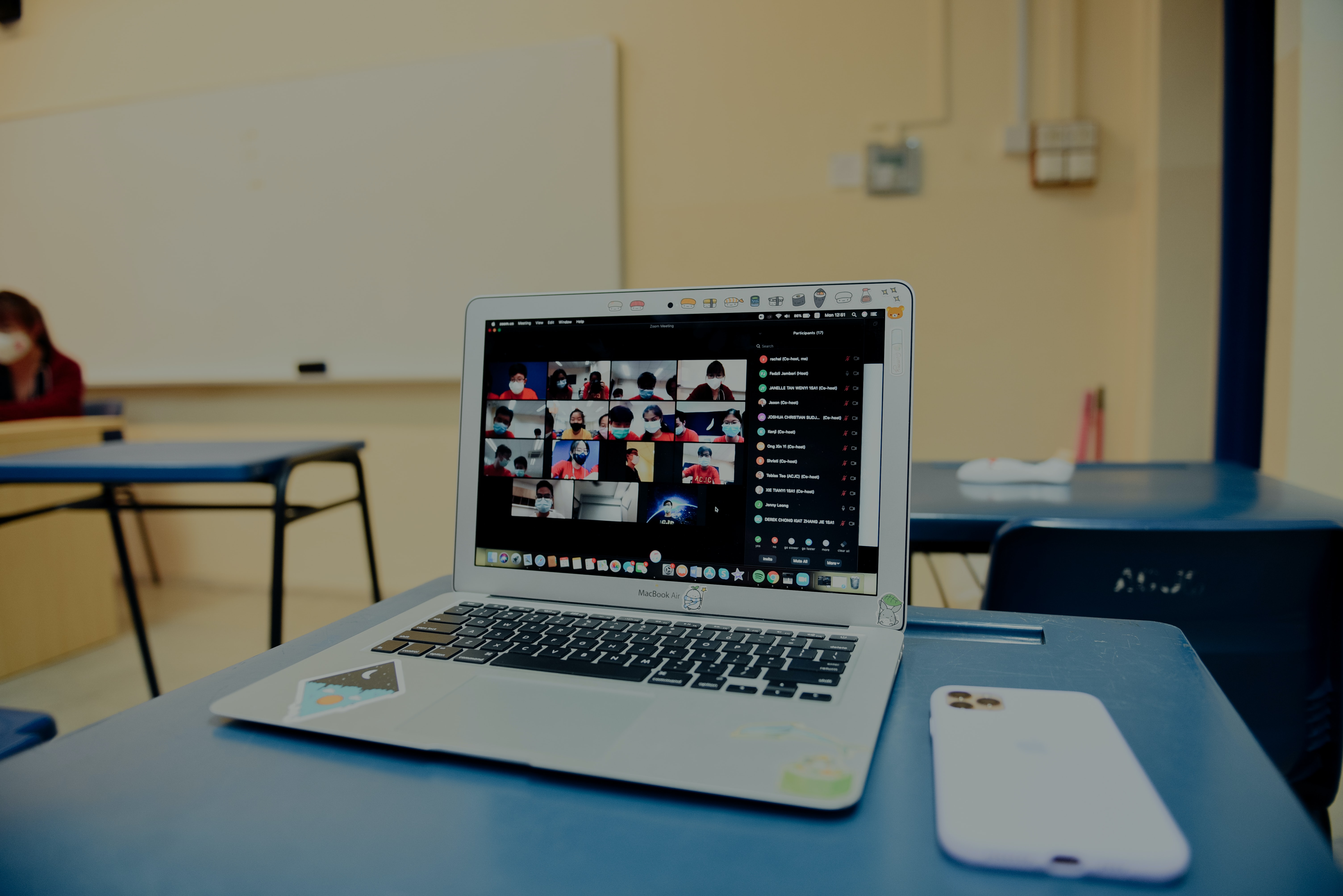 How to Create an Internal Communication Guide to Save Time and Improve Teamwork