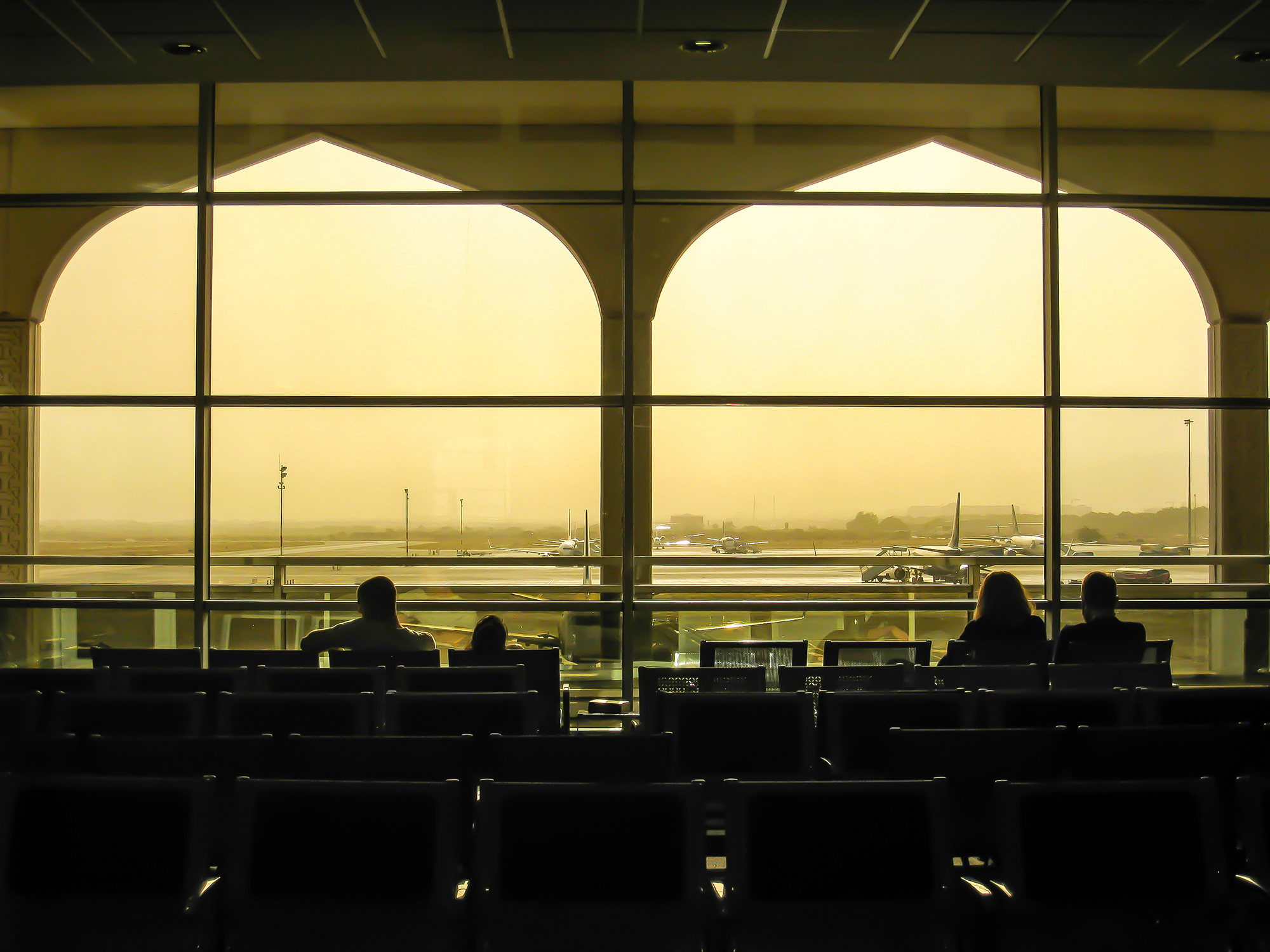 OMAN – Wide-ranging expat hiring ban now in effect